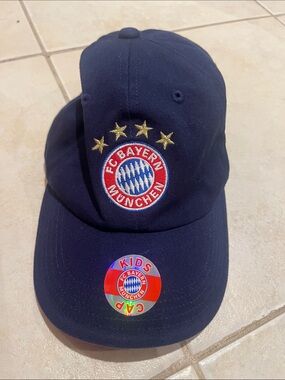 FC Bayern München Kids Navy Baseball Cap